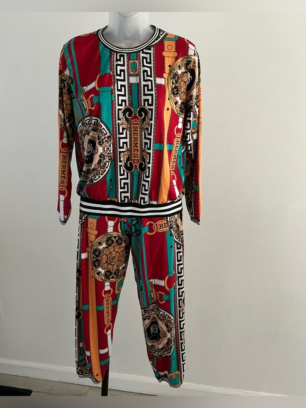 Women’s Baroque Print Two-Piece Lounge Set  (Small)– NWOT